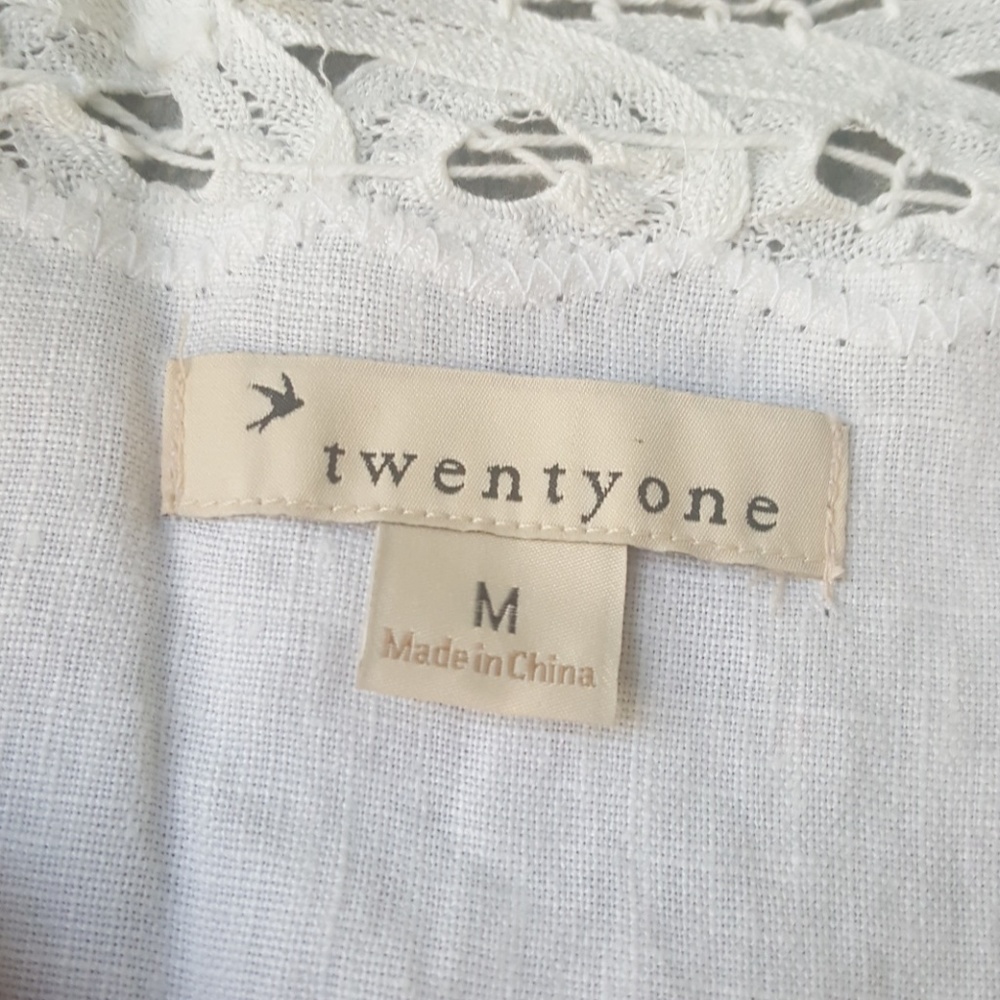 Forever 21 White Woven Sleeveless Tunic Top - Picture 5 of 8